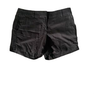 Black J-Crew Jean shorts classic casual style size 6.